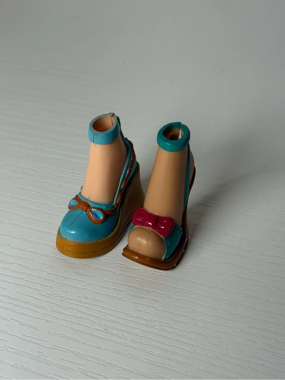Mattel My Scene doll shoes [MIXED]